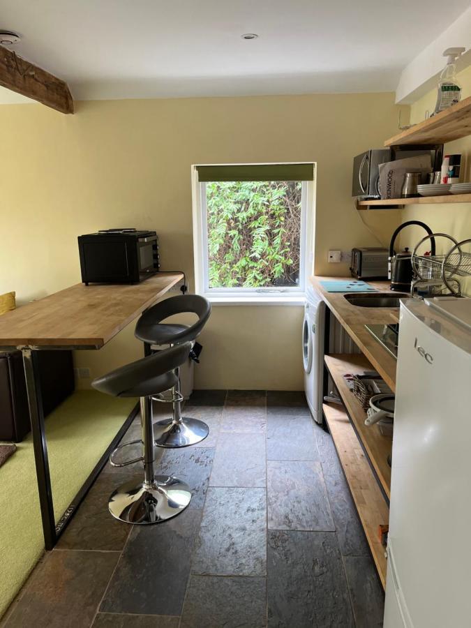 Willow Lodge Abergavenny Exteriör bild