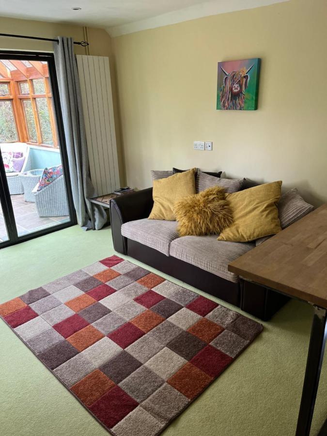 Willow Lodge Abergavenny Exteriör bild